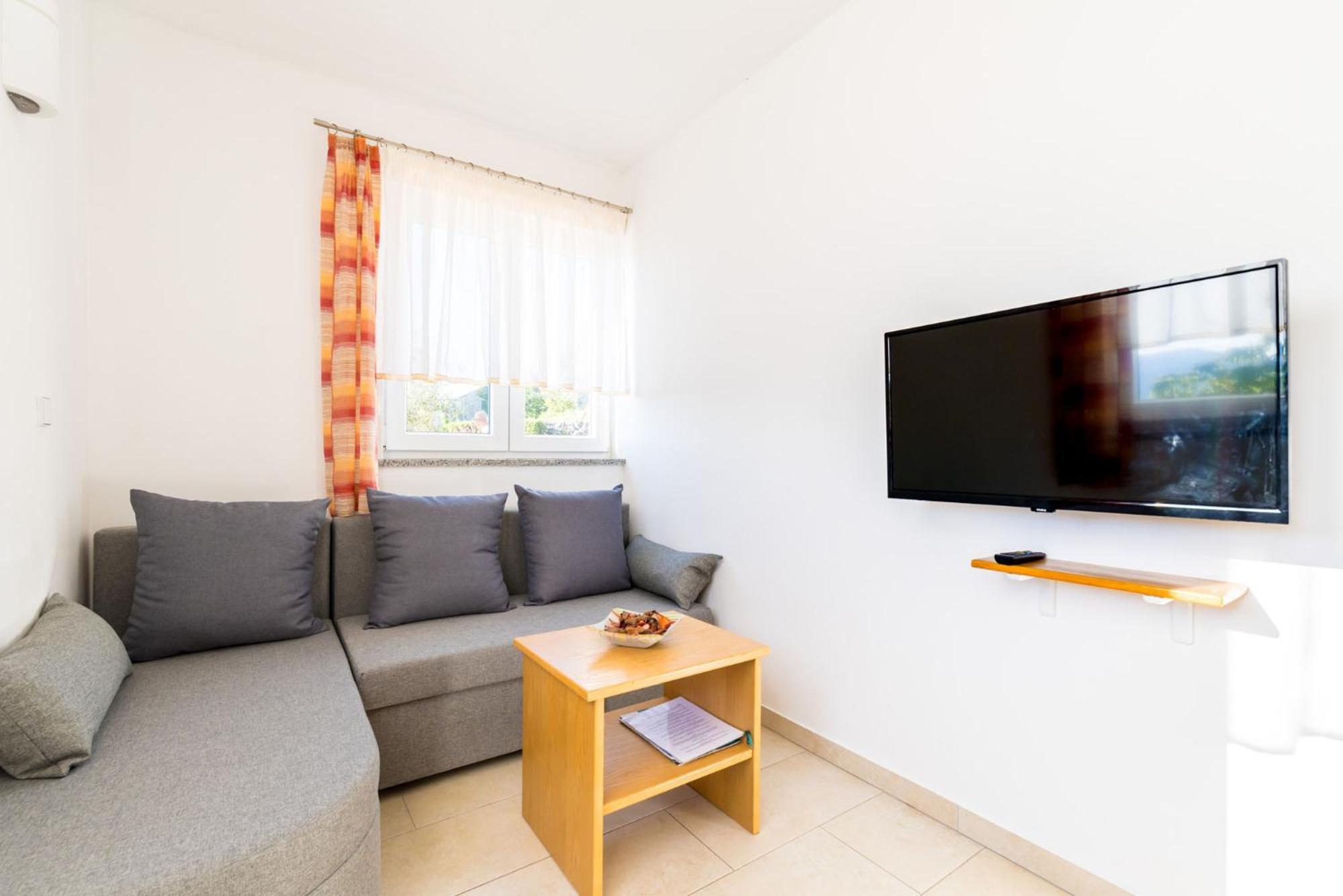 Apartment Krk David & Matej Linardici Bagian luar foto